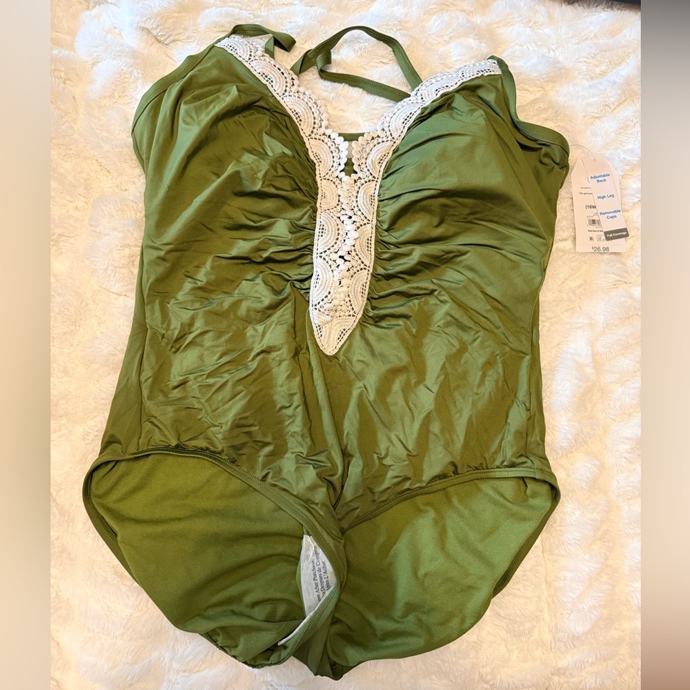 Green Lace-Trimmed Women’s One Piece Swimsuit